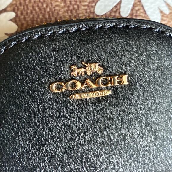 COACH key holder,COACH Coin purse,Coach Black and Brown Daisy Key Holder - Picture 3 of 10